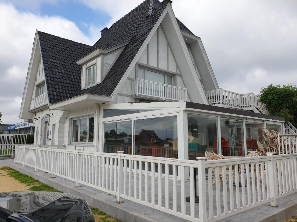 Bed and Breakfast Den Hoge Doorn à Harelbeke Extérieur photo